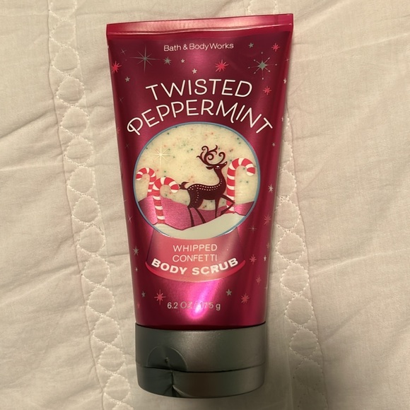 Bath and Body Works Twisted Peppermint Body Scrub - Picture 2 of 5